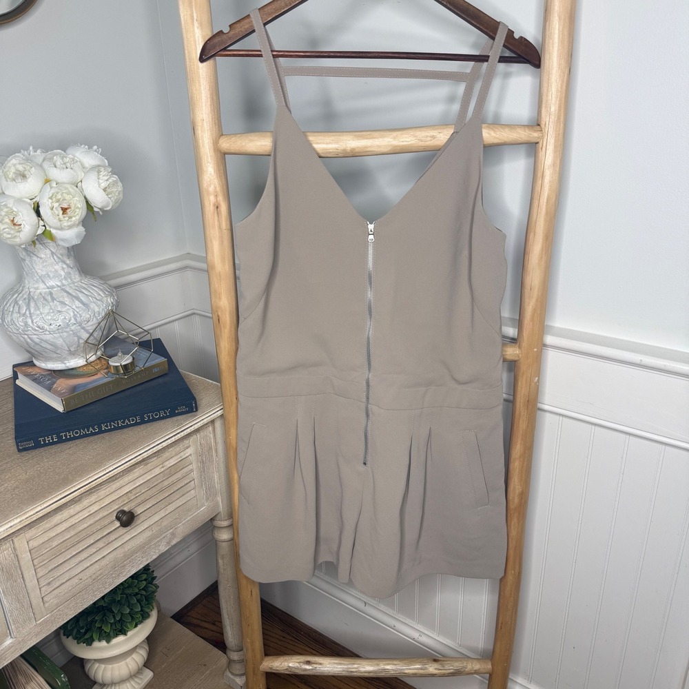 Trina Turk Womens Taupe V-Neck Front Zip Sleeveless Pleated Romper Size 10